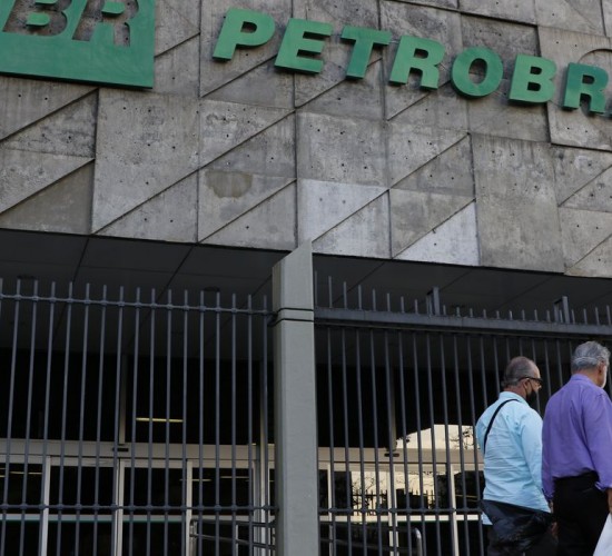 Petrobras aprova distribuição de R$ 43,7 bilhões em dividendos
