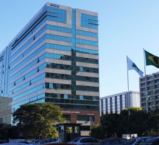 Política MT AGU cobra R$ 100 milhões de financiadores de atos golpistas