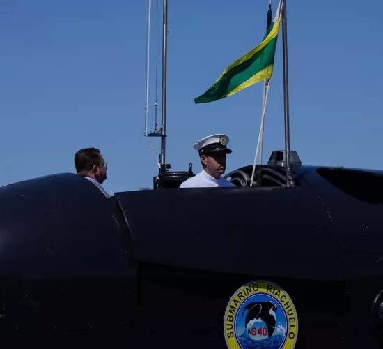 Brasil luta por submarino nuclear próprio