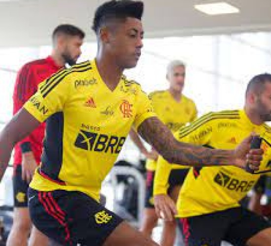 Flamengo planeja retorno de Bruno Henrique