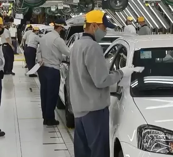 Toyota vai suspender produção no Brasil