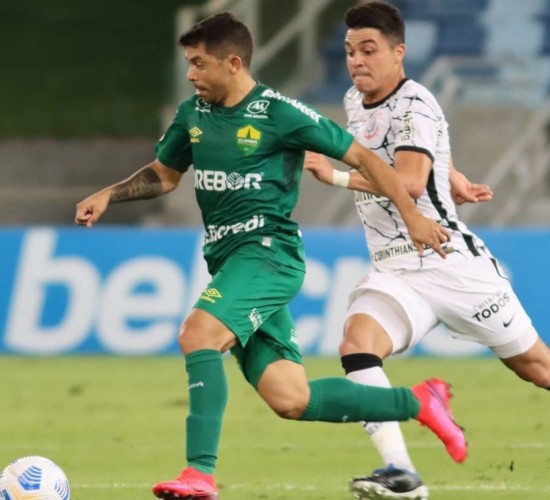 Cuiabá cria pouco e perde para o Corinthians na Arena Pantanal