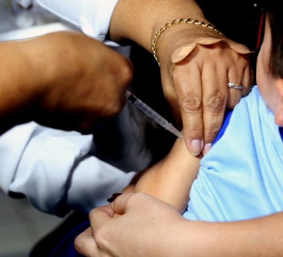 Ministério destina R$ 4,7 mi para vacinação em escolas de MT