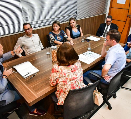 CRO e Sinodonto veem avanços após reunião na Prefeitura de Cuiabá sobre PCCS da categoria