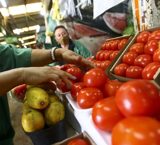 Cuiabá encerra o mês com mais uma queda no preço da cesta básica