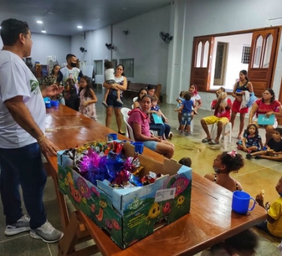 CÂMARA MUNICIPAL DE CUIABÁ Projeto Florescer leva dignidade à crianças carentes de Cuiabá C