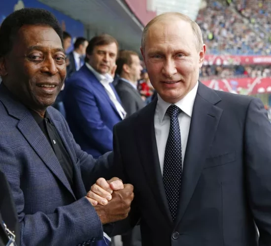 GERRA Pelé pede fim de invasão russa à Ucrânia em carta a Putin