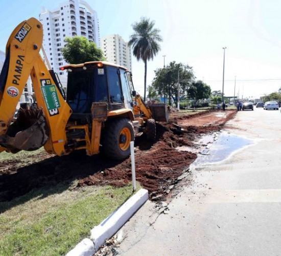 Prefeitura de Cuiabá inicia construção de retorno na Avenida Historiador Rubens de Mendonça