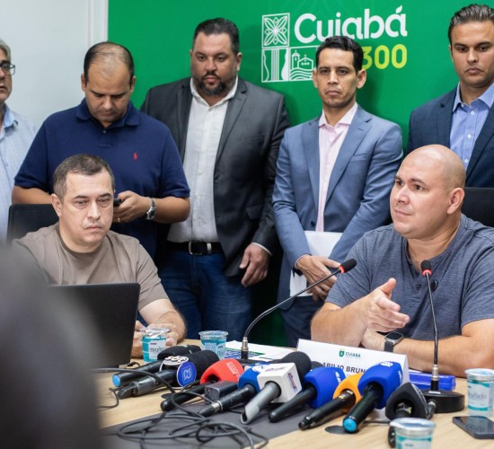 Prefeito supera meta e economiza R$ 138 milhões em 100 dias de gestão