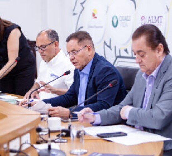 Na ALMT, CCJR limpa a pauta e aprova projetos que contribuem para o sistema de Saúde