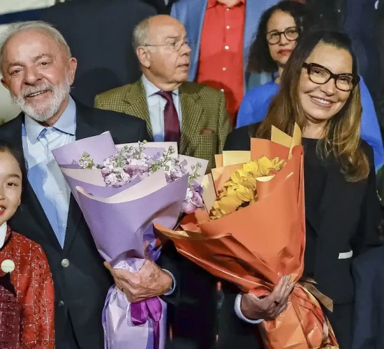 Lula se reúne com empresários chineses em Pequim