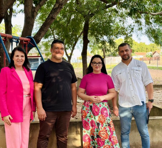 Primeira-dama anuncia estudo para implantação do Siminino