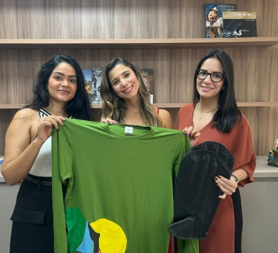 Prefeituras recebem kits para padronizar guias de turismo