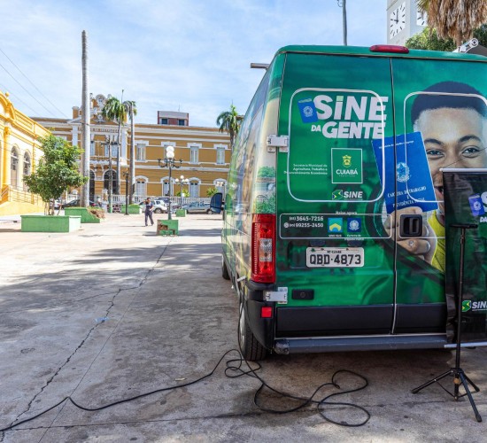 Van Sine da Gente atende público em três locais essa semana