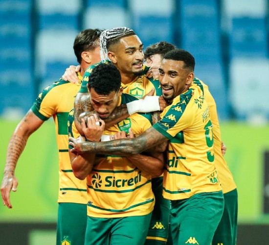 Livre do transfer ban da FIFA, Cuiabá acerta contratação para sequência da Série B