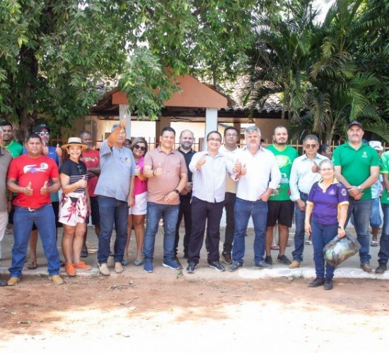 implantação da primeira linha de ônibus rural