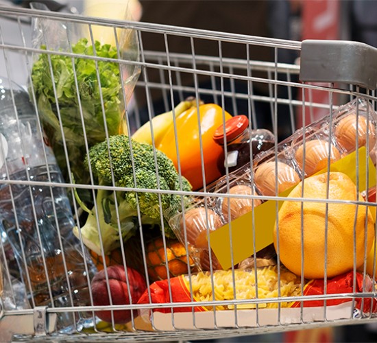 Preço de oito dos 13 itens da cesta básica cai e reduz custo do mantimento em Cuiabá