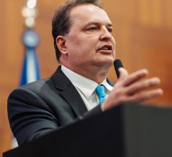 “Poder Legislativo tem papel crucial na vida dos cidadãos”, destaca Max Russi