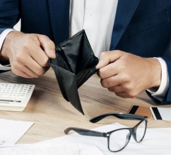 Mato Grosso tem 43,8% da população inadimplente; dívidas somam R$ 6,26 bilhões