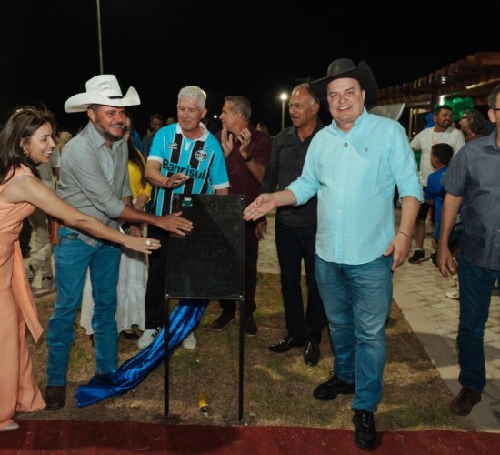 Deputado Max Russi inaugura Praça João Rossi em Jauru com recursos de emendas parlamentares
