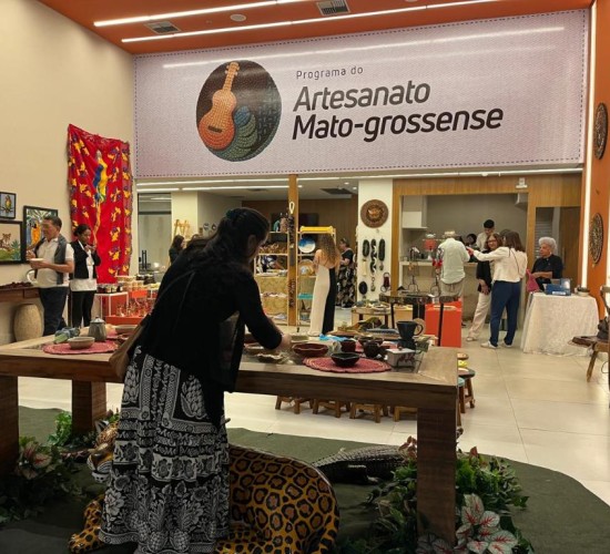 Loja do Artesanato de MT movimenta R$ 80 mil e fortalece renda de 52 artesãos