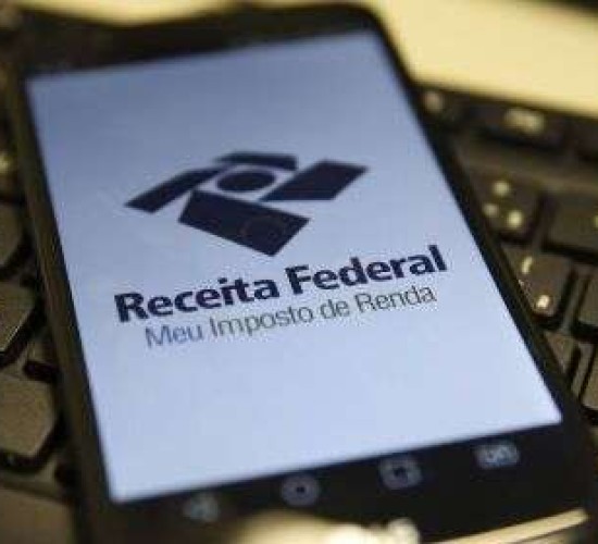 Câmara aprova por unanimidade isenção do IR até R$ 5 mil e taxação de super-ricos