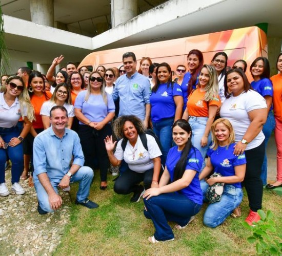 Novas vans entregues para o Programa Melhor em Casa irão facilitar a logística dos atendimentos domiciliares