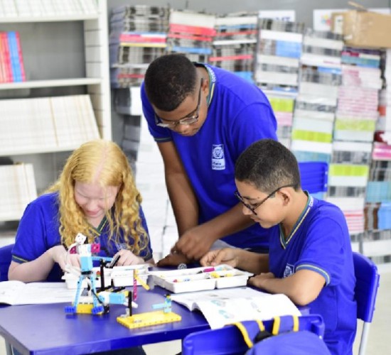 Seduc-MT amplia aulas de robótica na Rede Estadual de Ensino