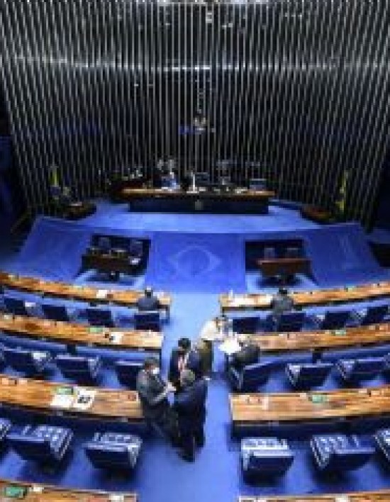 Notícias MT Política MT Senado aprova PEC da Transição