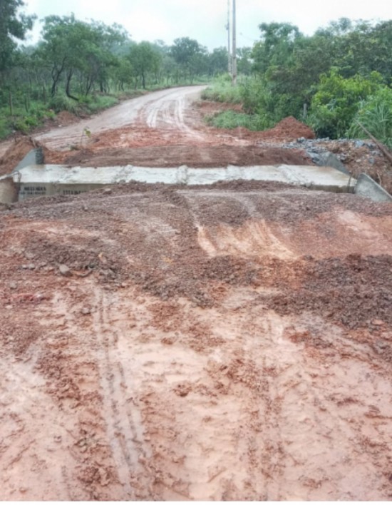 Estrada de acesso ao Distrito do Coxipó do Ouro