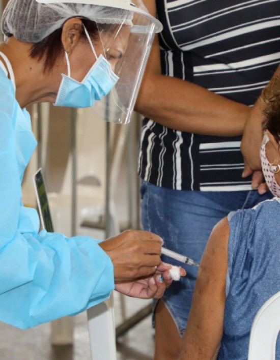 Idosos a partir de vacina cuiabá 70 anos serão atendidos a partir de quarta-feira (31)