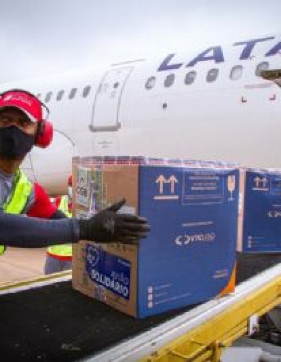 MT receberá mais 94.480 doses de vacinas