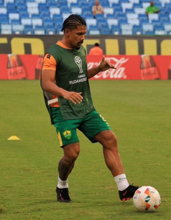 Cuiabá abre o placar, mas não segura a vitória contra o Lanús