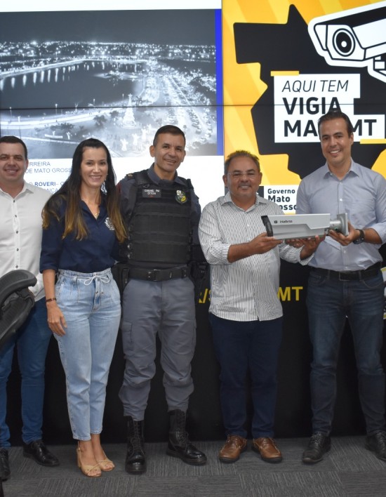 Sesp entrega 91 câmeras do programa Vigia Mais MT para a Prefeitura de Cáceres