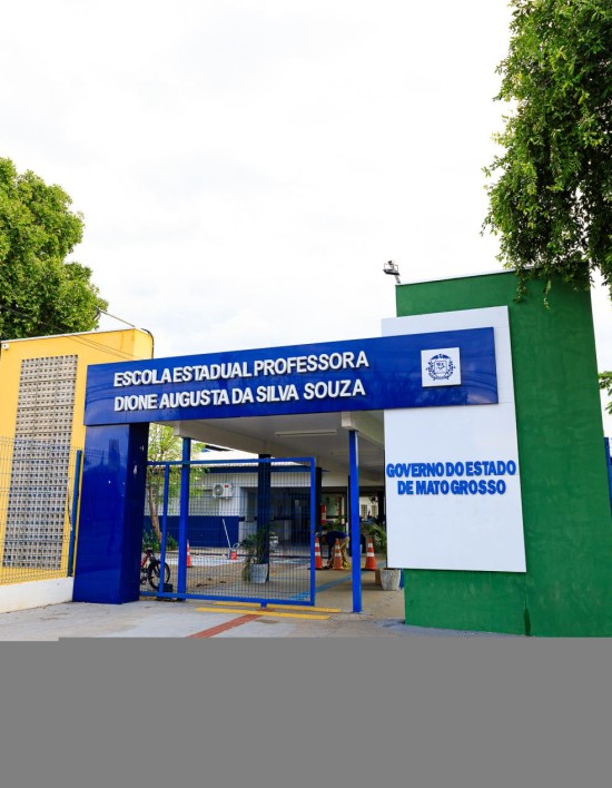 Escolas estaduais em Cuiabá recebem investimentos em infraestrutura e tecnologia