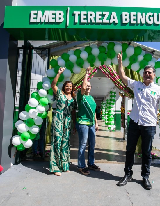 Prefeito Emanuel Pinheiro entrega EMEB Tereza Benguela