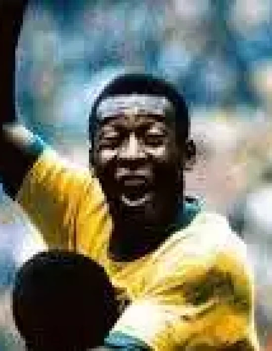 Lula sanciona lei que cria Dia do Rei Pelé, celebrado na data do milésimo gol