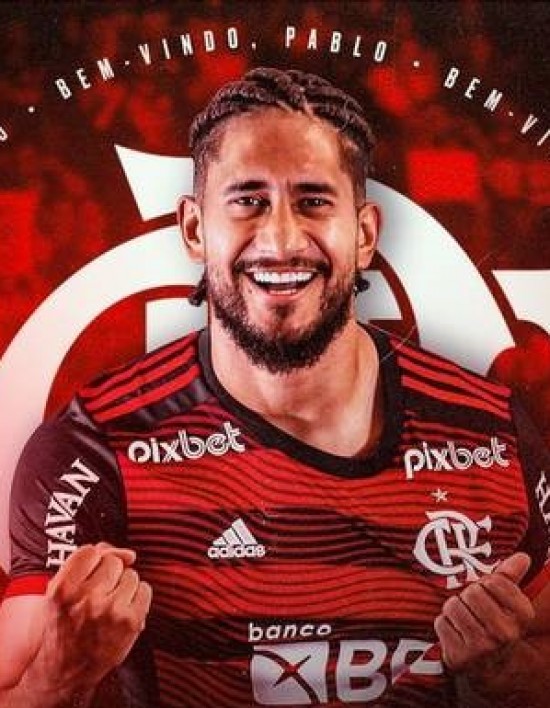 Flamengo anuncia contratação do zagueiro Pablo