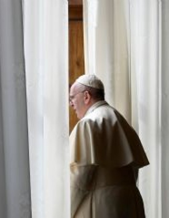 Papa Francisco quer reunião com Putin sobre guerra Ucrânia
