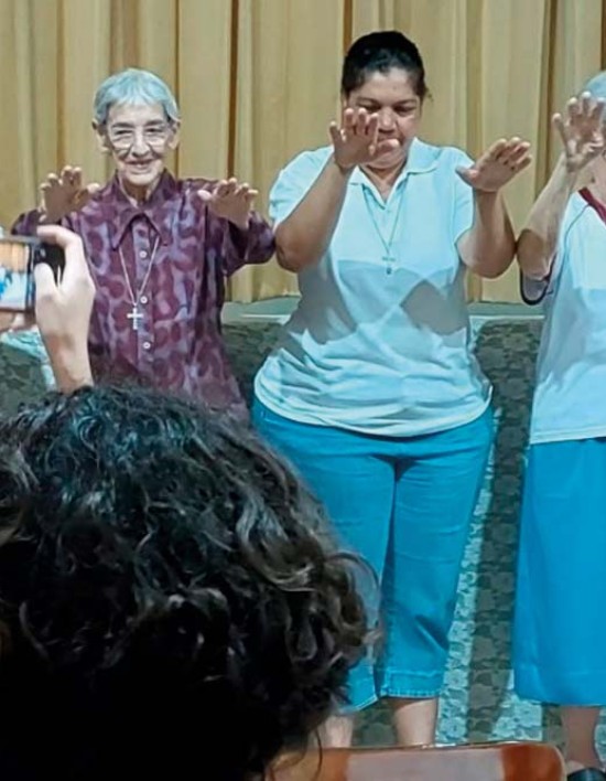 Botelho homenageia as Irmãs Salesianas por 130 anos de missão em MT