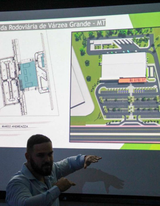 Flávia Moretti conhece projeto e propõe alterações para modernizar empreendimento