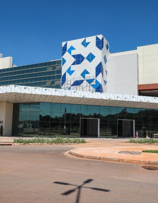 Governo de MT constrói seis grandes hospitais para fazer a saúde funcionar