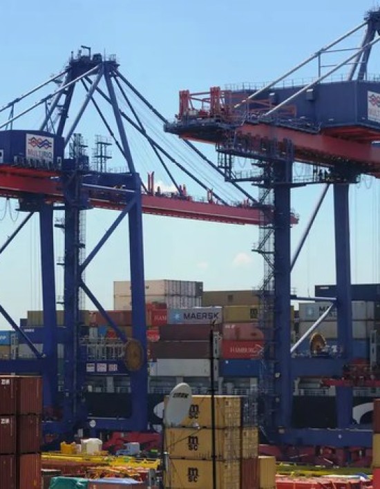 Portos brasileiros registram movimentação recorde em março