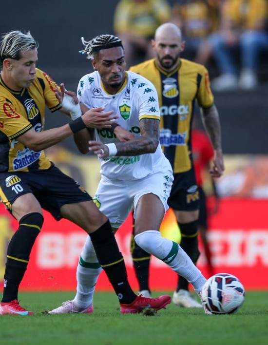 Cuiabá perde para o Novorizontino e sai do G4 da Série B