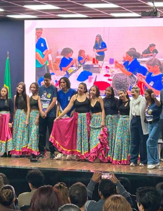 Seduc alinha com servidores ações da Educação em Tempo Integral na rede estadual