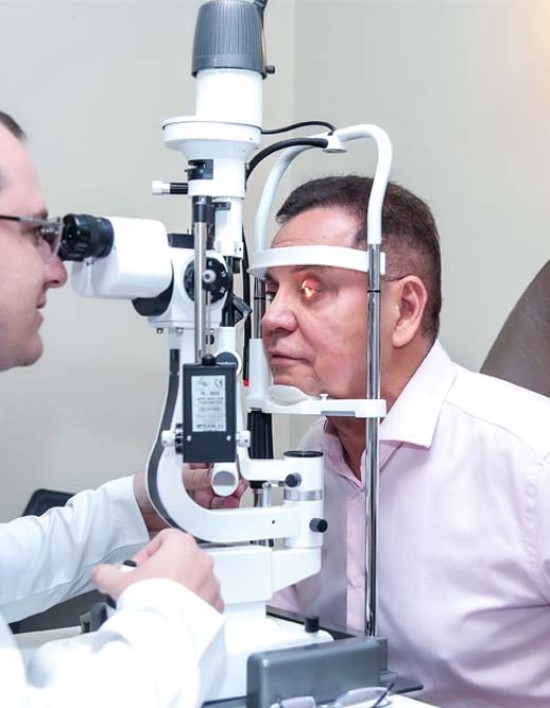 Programa “Fila Zero Cirurgias Oftalmológicas” realiza mais de 8,5 mil atendimentos oftalmológicos com apoio de Eduardo Botelho