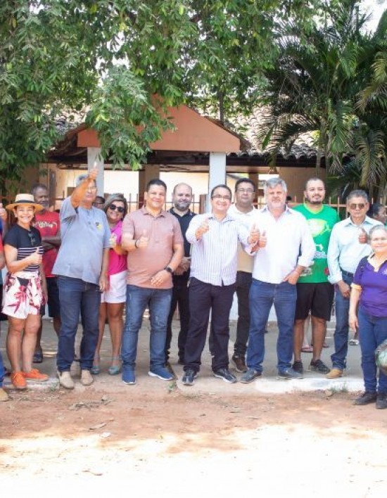 implantação da primeira linha de ônibus rural
