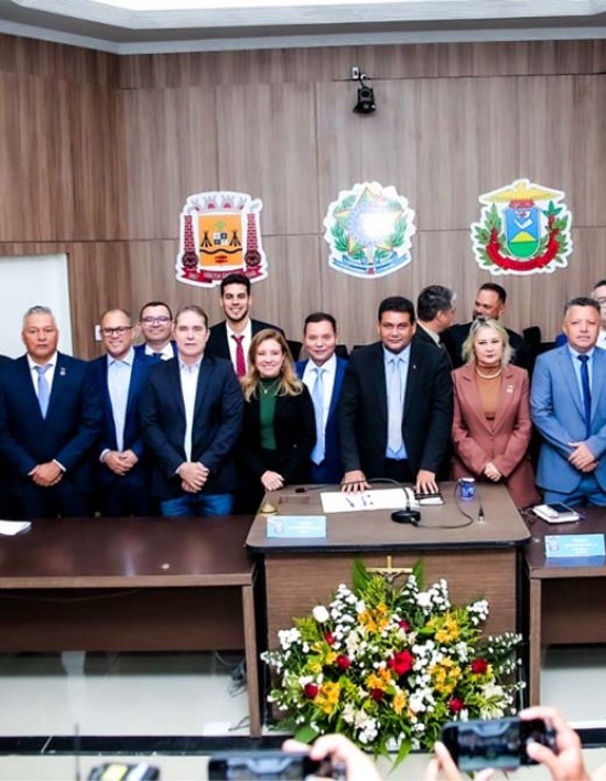 Botelho reforça compromisso com a população de Várzea Grande em sessão especial