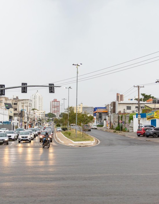 Semob adia interdição na Av. Mato Grosso após diálogo com comerciantes