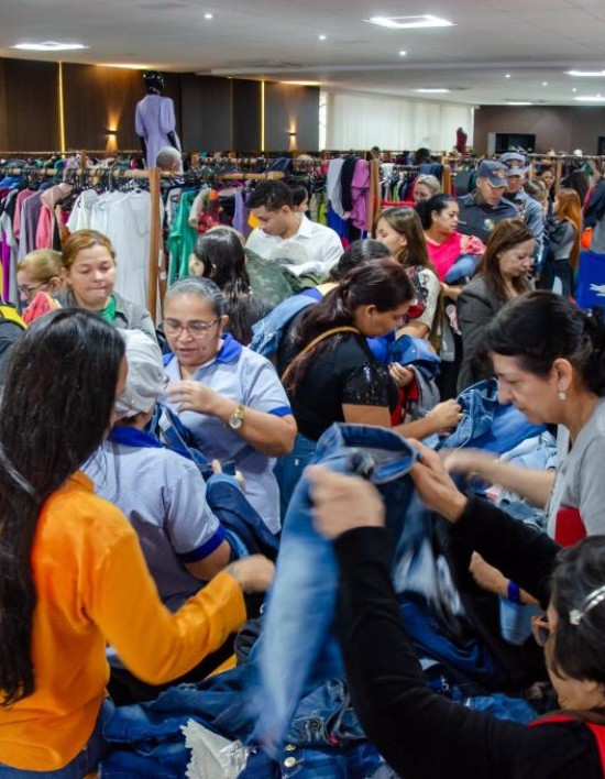 Bazar Vem Ser Mais Solidário vende mais de 20 mil itens em três dias